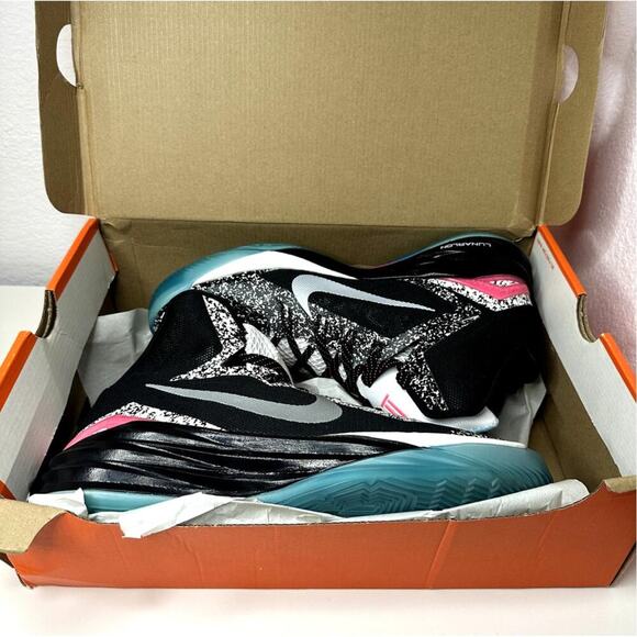 Nike Hyperdunk PE KYRIE IRVING NEW Notebook SZ 9.5 RARE - Picture 9 of 11